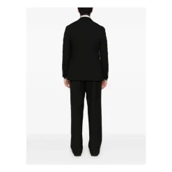 Traje de un Botón