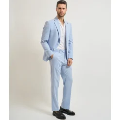 Traje de un botón