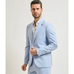 Traje de un botón