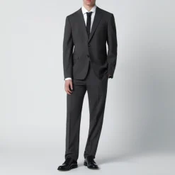 Traje París