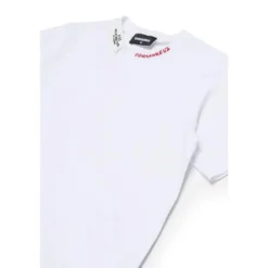 T-shirt con ricamo