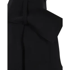 Vestido con Cuello Alto y Detalle de Bufanda