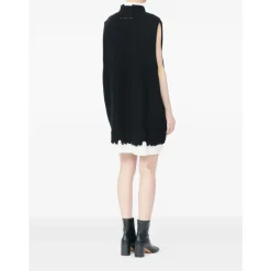 Vestido de punto desgastado
