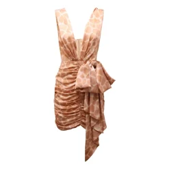 Vestido de seda con cremallera trasera