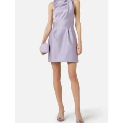 Vestido Duchesse con Detalles de Logo