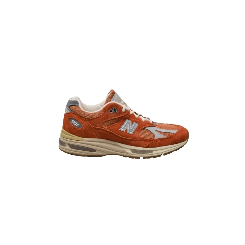 991v2 Sneaker