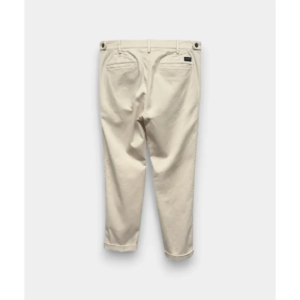 2372 W2139 Chinos