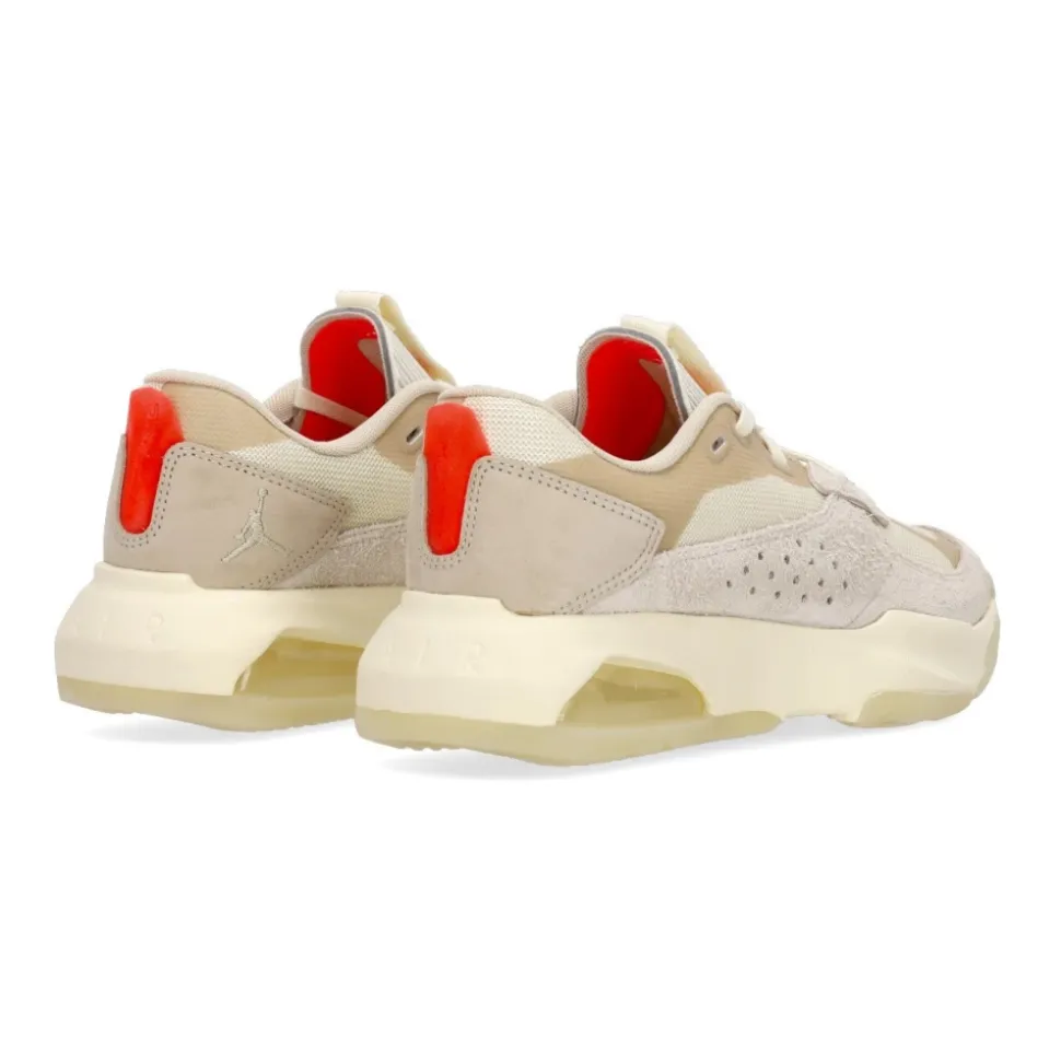 Zapatillas Bajas Coconut Milk con Infrared23