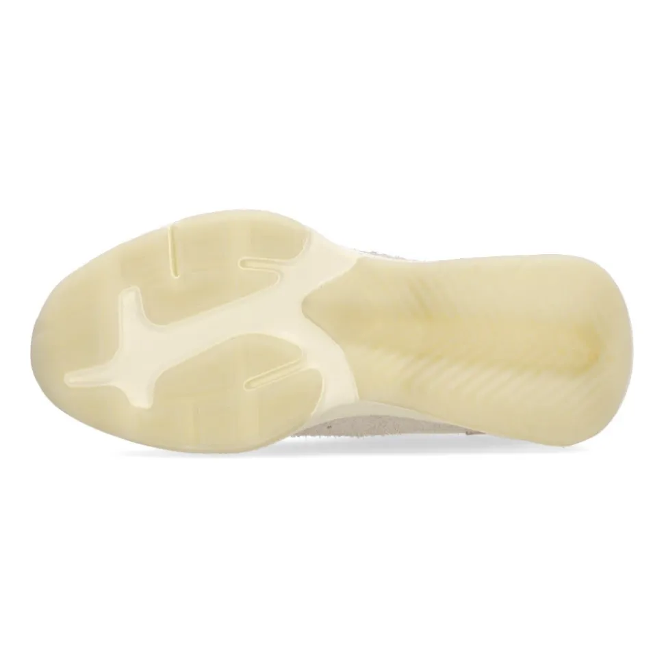 Zapatillas Bajas Coconut Milk con Infrared23