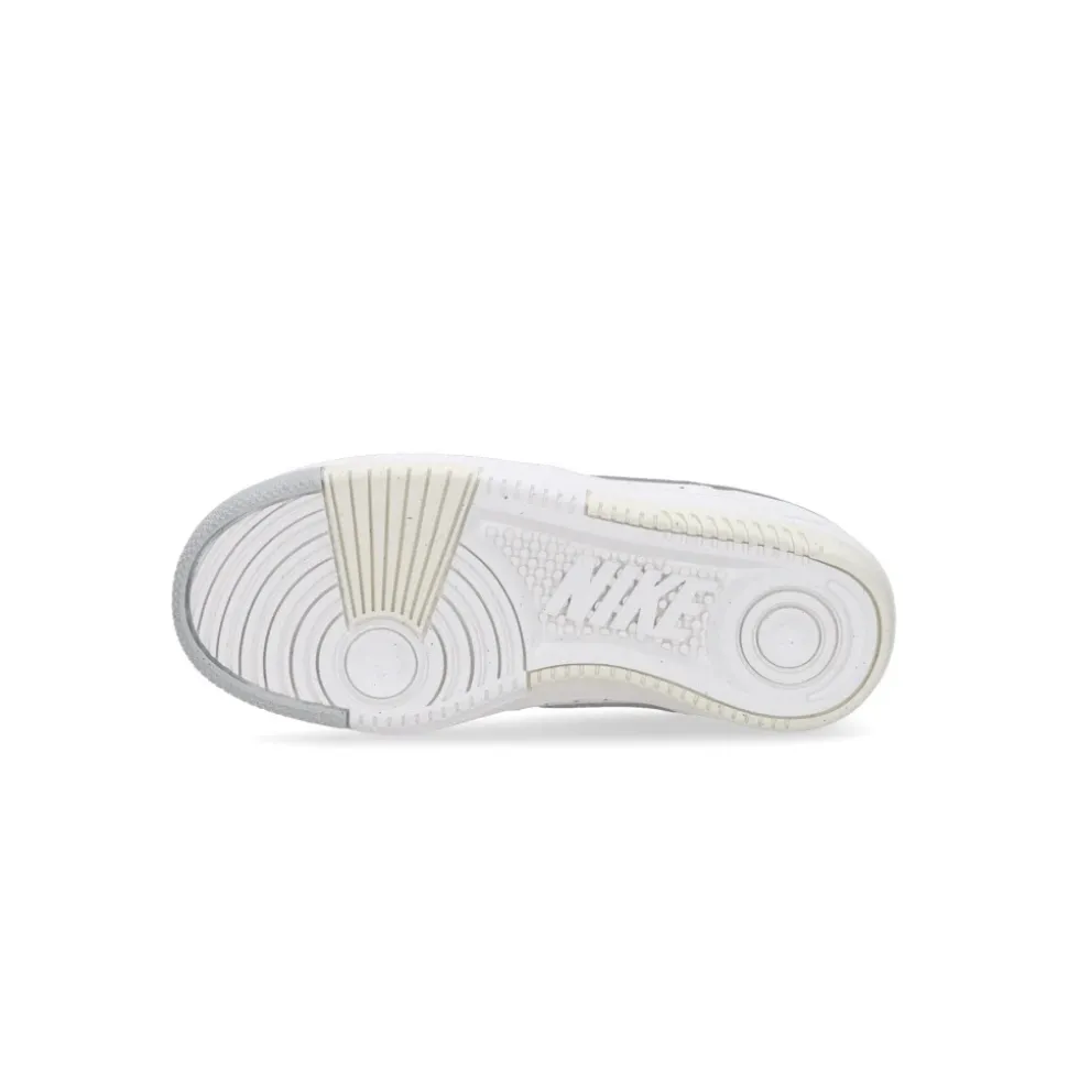 Zapatillas bajas con cordones para mujeres