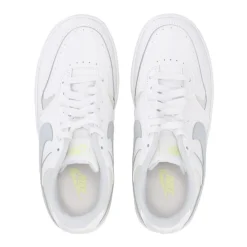 Zapatillas bajas con cordones para mujeres