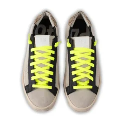 Zapatillas Beige con Detalles Negros y Cordones Fluor