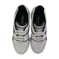 Zapatillas blancas para niños