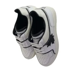 Zapatillas blancas para niños