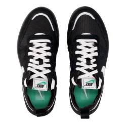 Zapatillas City Negras con Detalles Verdes