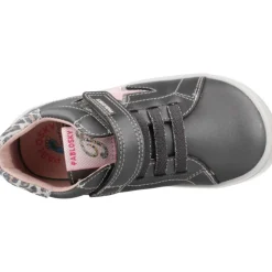Zapatillas con velcro para niños activos