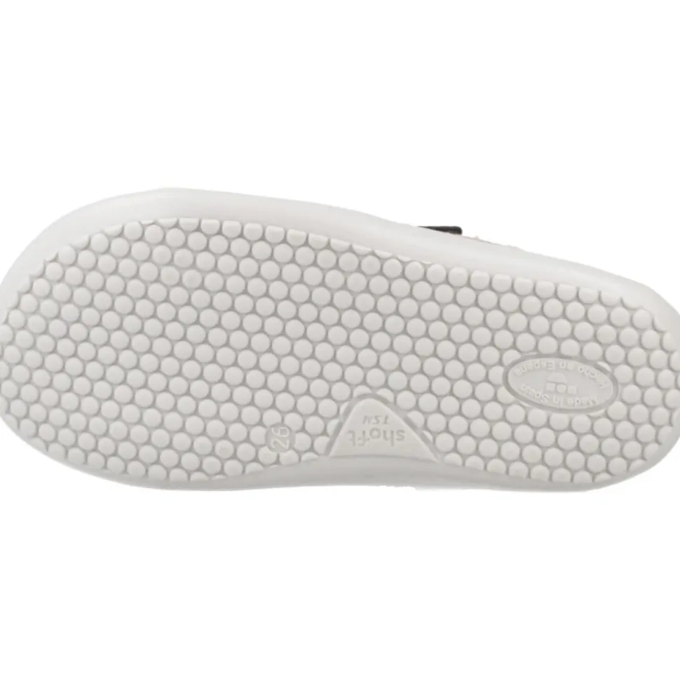 Zapatillas con velcro para niños activos
