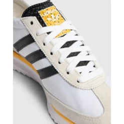 Zapatillas de cuero blancas SL 72 RS