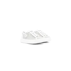 Zapatillas Grises de Cuero Puntera Redonda Logo Patch