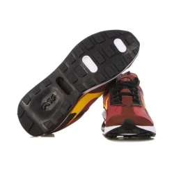 Zapatillas Low Cedar con detalles en color Polen