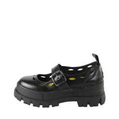 Zapatos con cordones