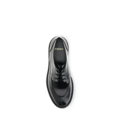 Zapatos de cordones de cuero con un toque contemporáneo