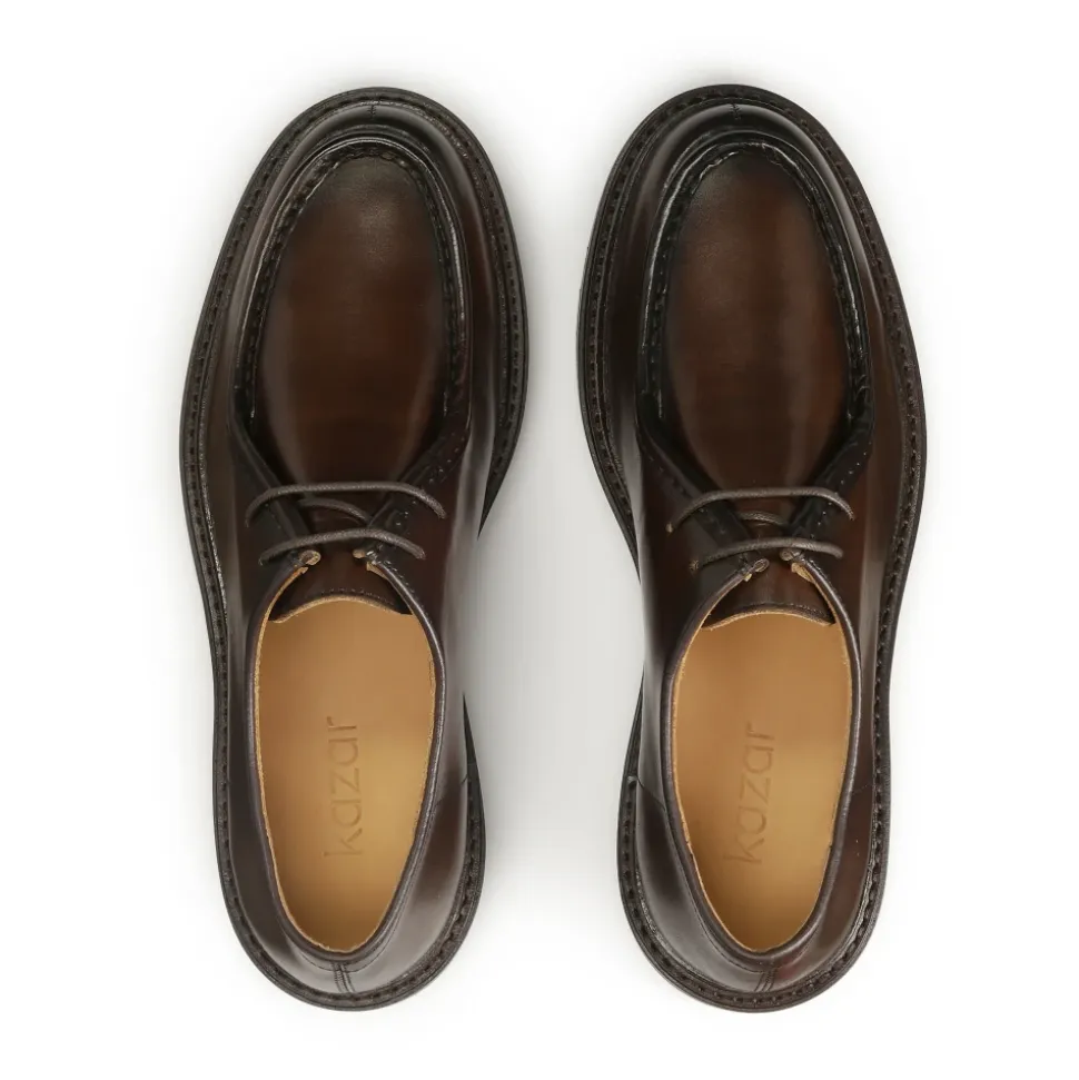 Zapatos de cuero con cordones cortos