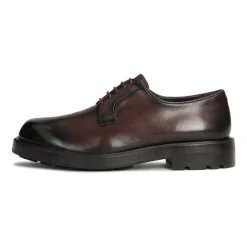 Zapatos derby marrones de cuero natural