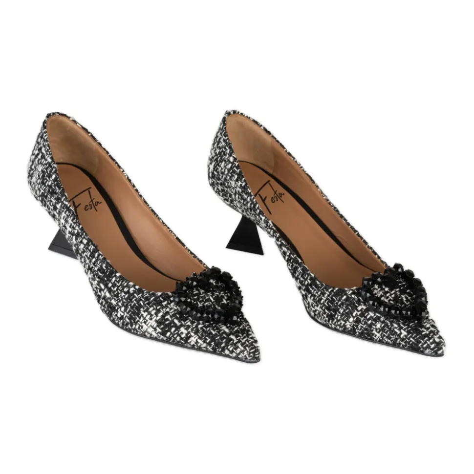 Zapatos de Salón de Tacón en Tweed Blanco con Joya de Corazón