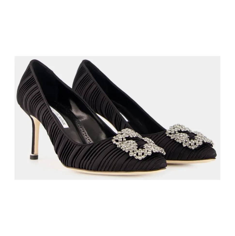 Zapatos de Satén Negro con Hebilla de Cristal
