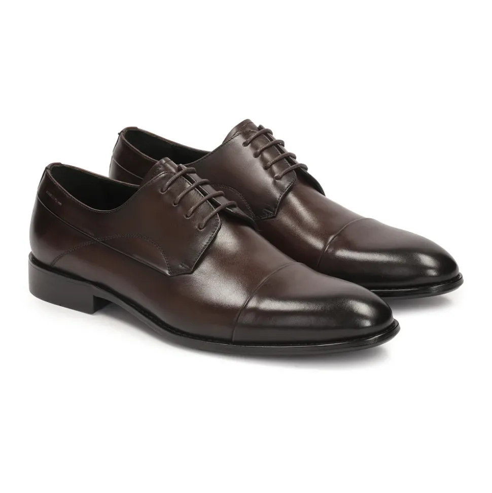Zapatos de traje de hombre en color marrón