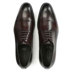 Zapatos de traje de hombre en color marrón