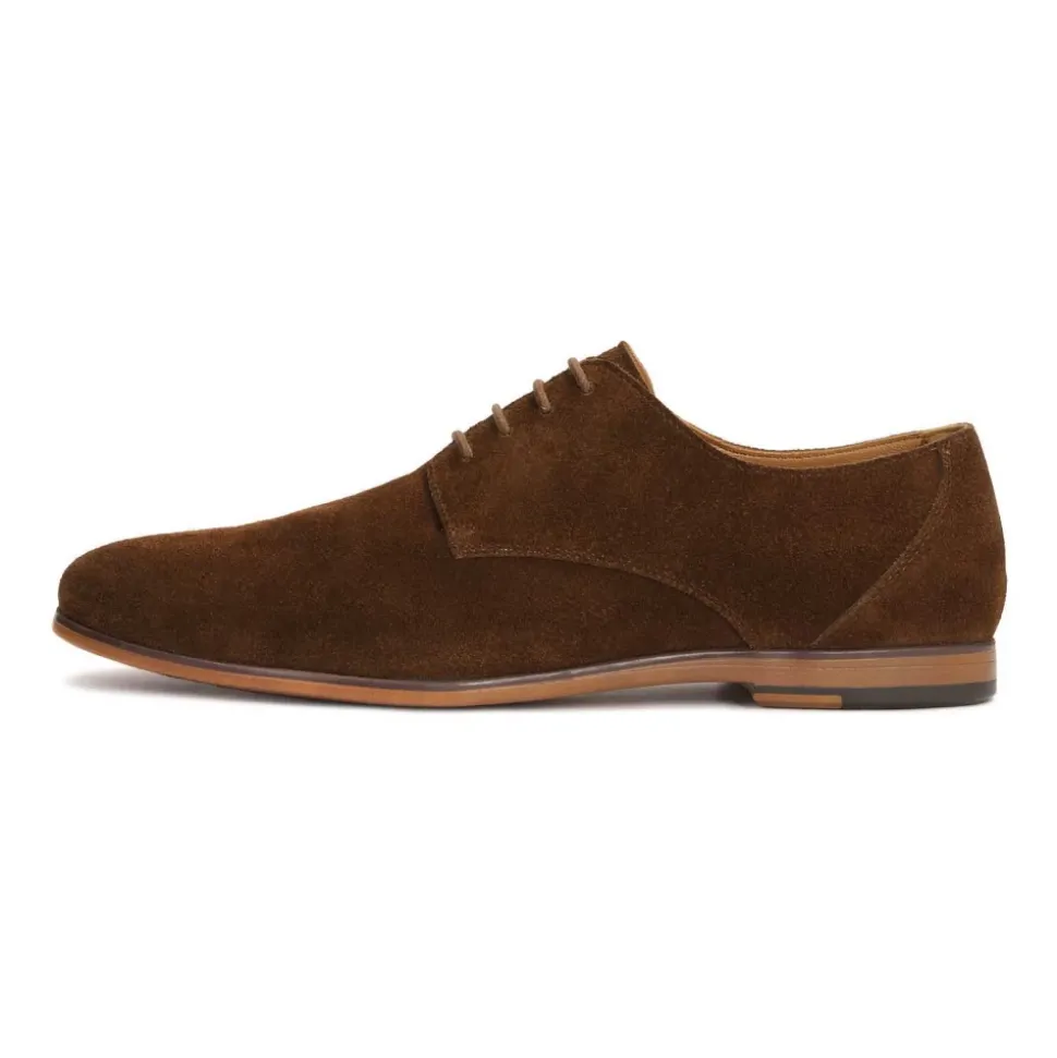 Zapatos marrones de ante con punta abierta