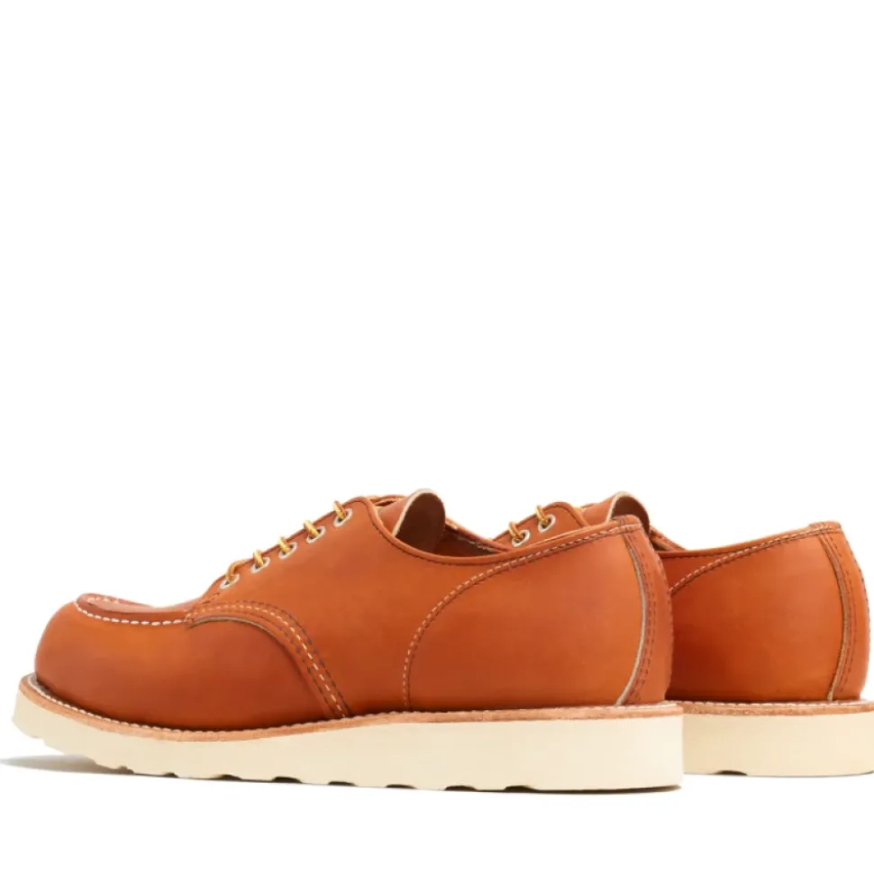 Zapatos Oxford clásicos en Oro