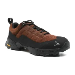 Zapatos planos de cuero marrón con cordones