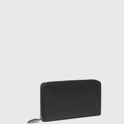 Zip-around women’s wallet with four dividers